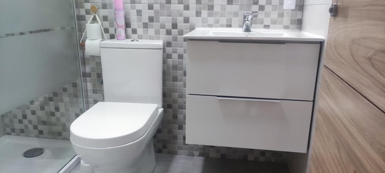 ולנסיה Apartamento En La Playa Malvarrosa מראה חיצוני תמונה